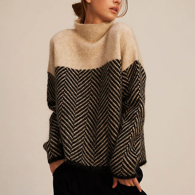 Soft Cashmere Turtleneck Sweater - Claire