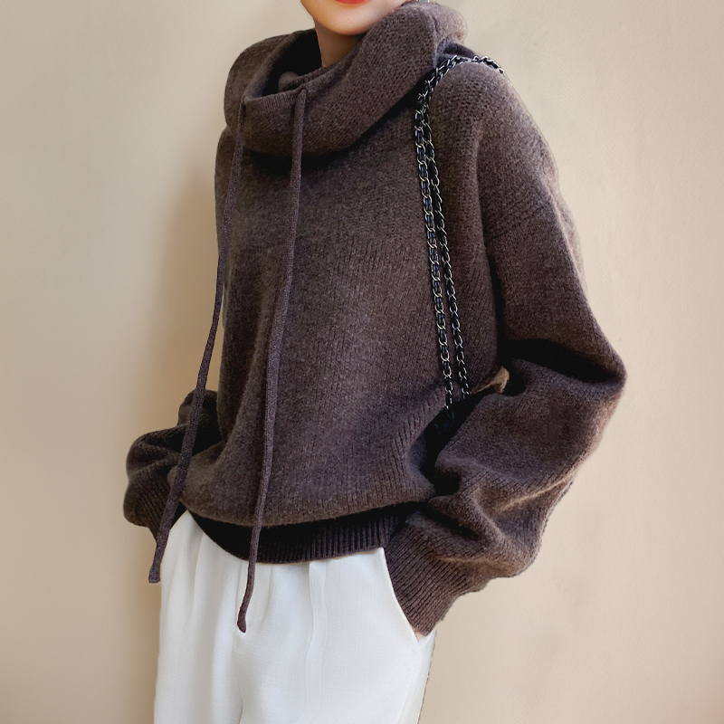 Olivia -  turtleneck sweater made of merino wool for women